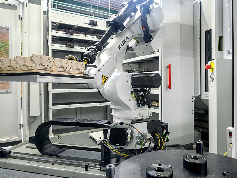 Automatisering-machinepark-robot