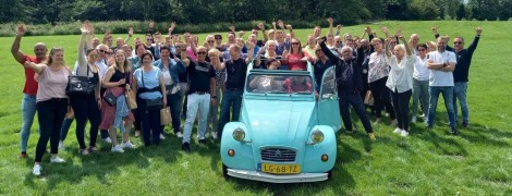Groepsfoto Juni 2022 - 2CV Groepsfoto Juni 2022 - 2CV
