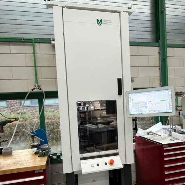 Ultrasoon insterts plaatsen